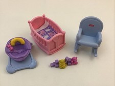 Cadeira de balanço Fisher Price My First Dollhouse Baby's Room 2005 berço 4 peças, usado comprar usado  Enviando para Brazil