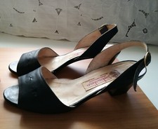 Scarpe vintage sandali usato  Ragalna