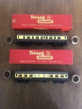Triang coaches .r330 for sale  OSWESTRY
