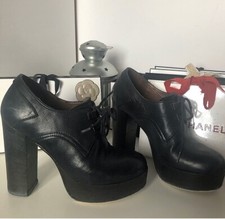 Scarpa stringata con usato  Scapoli