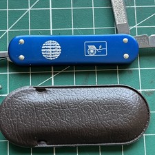 Canif victorinox aérospatiale d'occasion  Cerizay