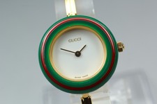 [Perto de ESTADO PERFEITO] Relógio de quartzo feminino Gucci moldura de mudança 11/12.2 verde vermelho mostrador branco comprar usado  Enviando para Brazil