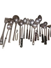 Kitchen utensil set for sale  Ireland