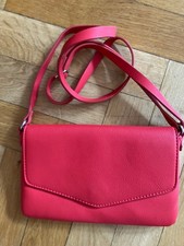 Handtasche rot neu gebraucht kaufen  München