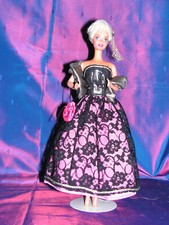 Barbie vêtements 26219 d'occasion  Saint-Savinien