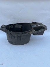 Vano casco sottosella usato  Pescara