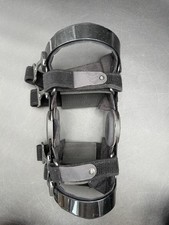 Joelheira Breg tamanho médio esquerda preta comprar usado Joelheira Breg tamanho médio esquerda preta comprar usado  Enviando para Brazil