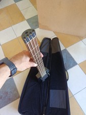 Basso elettrico hohner usato  Villadose