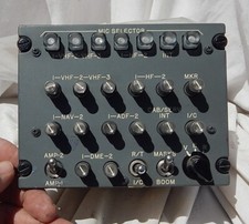 Conjunto e papéis de painel de controle de rádio e interfone para pilotos de companhias aéreas comerciais comprar usado  Enviando para Brazil