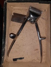 Ancienne tondeuse barbier d'occasion Ancienne tondeuse barbier d'occasion  Sancerre