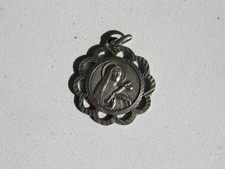 Antique religious jewelry d'occasion  Expédié en Belgium