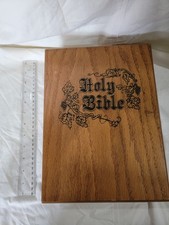 Vintage holy bible for sale  Wingo