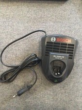 Chargeur bosch 1115 d'occasion  France
