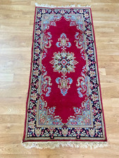 Fine isfahaan rug for sale  Mount Sinai