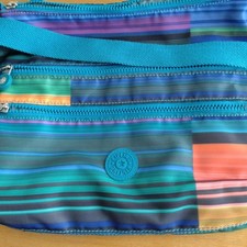 Kipling multicolor sacoche d'occasion  Expédié en Belgium