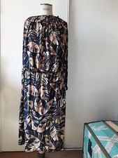 Robe vintage noire d'occasion  Montrabé