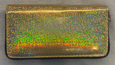 BOLSA CARTEIRA FEMININA DOURADA COM ZÍPER ACABAMENTO BRILHANTE NOVA COM ETIQUETAS FRETE GRÁTIS 4x8x1” comprar usado  Enviando para Brazil