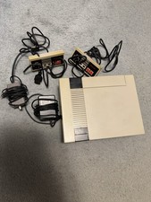 Consola de videojuegos Nintendo Entertainment System NES, mandos y cables segunda mano  Embacar hacia Mexico
