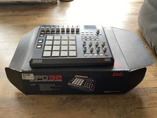 Akai mpd32 usb for sale  LONDON