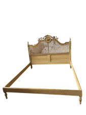 Letto legno intagliato usato  Torino