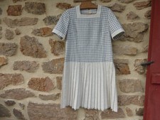 Robe ancienne vintage d'occasion Robe ancienne vintage d'occasion  Batz-sur-Mer