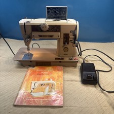 Singer 401a sewing for sale  Brick