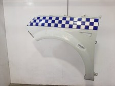 8200020568 parafango anteriore usato  Ferrara