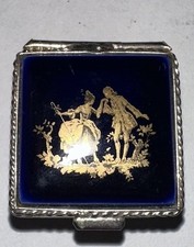 Usado, Caixa de bugigangas vintage Limoges França azul e dourada porcelana “casal de corte” uau comprar usado  Enviando para Brazil