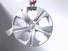 Enjoliveur roue dacia d'occasion  Saint-Quentin
