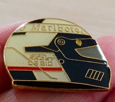 Beau pin casque d'occasion  Charbonnières-les-Varennes