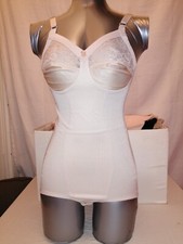 Combiné gaine culotte d'occasion  Paris XVIII