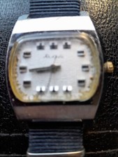 Montre raketa urss. d'occasion  Bonnières-sur-Seine