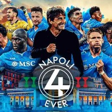 Giornali maggio 2025 usato  Napoli