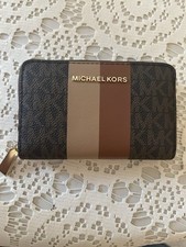 Carteira Michael Kors jet set com zíper ao redor do cartão com estampa de logotipo (marrom/bagagem) comprar usado  Enviando para Brazil
