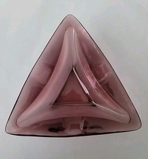 Cinzeiro de mesa triangular vintage Hazel Atlas marroquino ametista vidro roxo 4,25" comprar usado  Enviando para Brazil