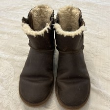 Genuine ladies uggs for sale  DAGENHAM
