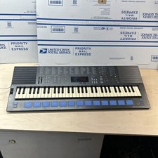 Estação de música sintetizador 61 teclas Yamaha PortaSound PSS-680 (MIDI entrada, saída, através), usado comprar usado  Enviando para Brazil