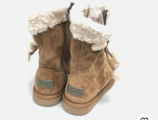 ugg plumdale for sale  Stoughton