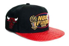 Mitchell ness chicago d'occasion  Expédié en Belgium
