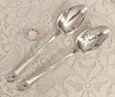2 serving pierced spoons for sale 2 serving pierced spoons for sale Wichita