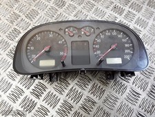 2003 golf speedometer d'occasion  Expédié en Belgium