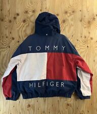 Casaco masculino vintage anos 90 Tommy Hilfiger soletrar logotipo bandeira grande reversível M comprar usado  Enviando para Brazil