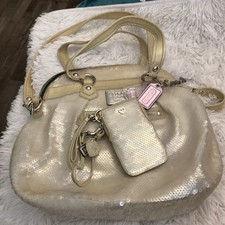 AUTÉNTICO BOLSO DE MANO COACH ÓPALO AMAPOLA LENTEJUELAS FOCO #16303 GUC y estuche segunda mano  Embacar hacia Mexico