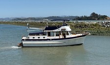 Exceptional tri cabin for sale  San Rafael
