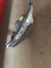 Faro anteriore sinistro usato  Italia
