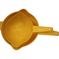 Tupperware yellow colander d'occasion  Expédié en Belgium
