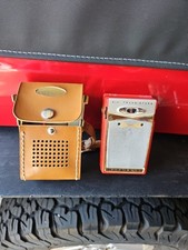 Rádio portátil antigo Motorola Six Transistors AM vermelho com estojo (precisa funcionar) comprar usado  Enviando para Brazil