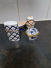 Fine handcrafted porcelain for sale  DERBY