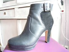 Bottines cuir bata d'occasion  Courbevoie