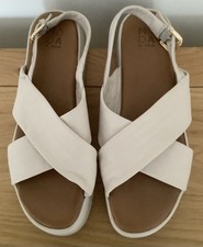 Moda pelle nettina for sale Moda pelle nettina for sale  NEWTON-LE-WILLOWS